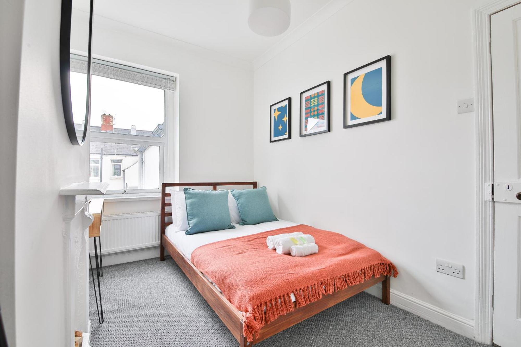 Fresh Cardiff Bay 2 Bedroom House- 3 Tv'S ภายนอก รูปภาพ