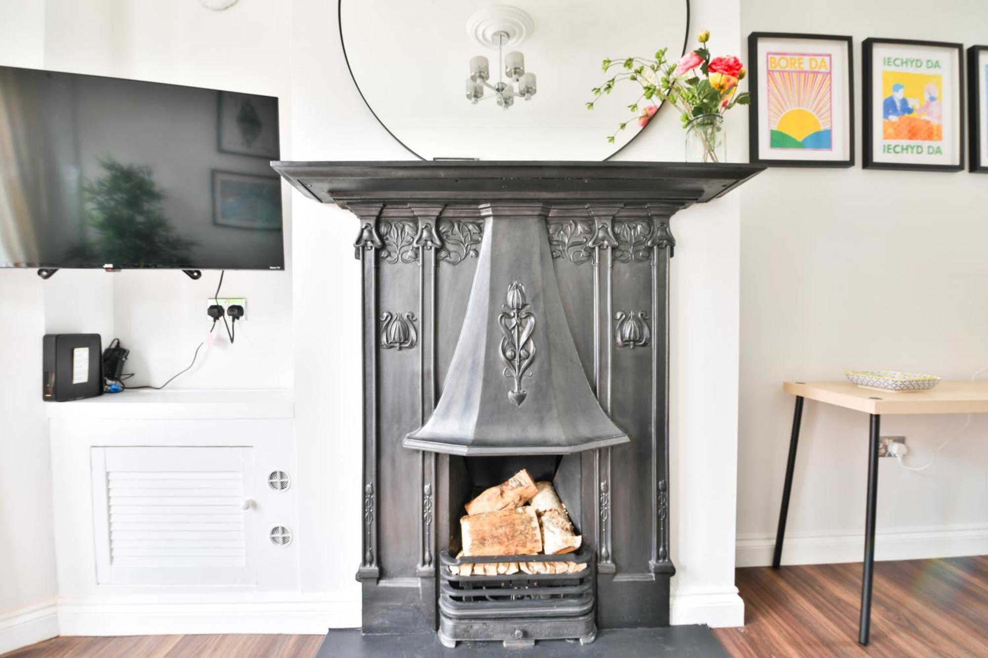 Fresh Cardiff Bay 2 Bedroom House- 3 Tv'S ภายนอก รูปภาพ