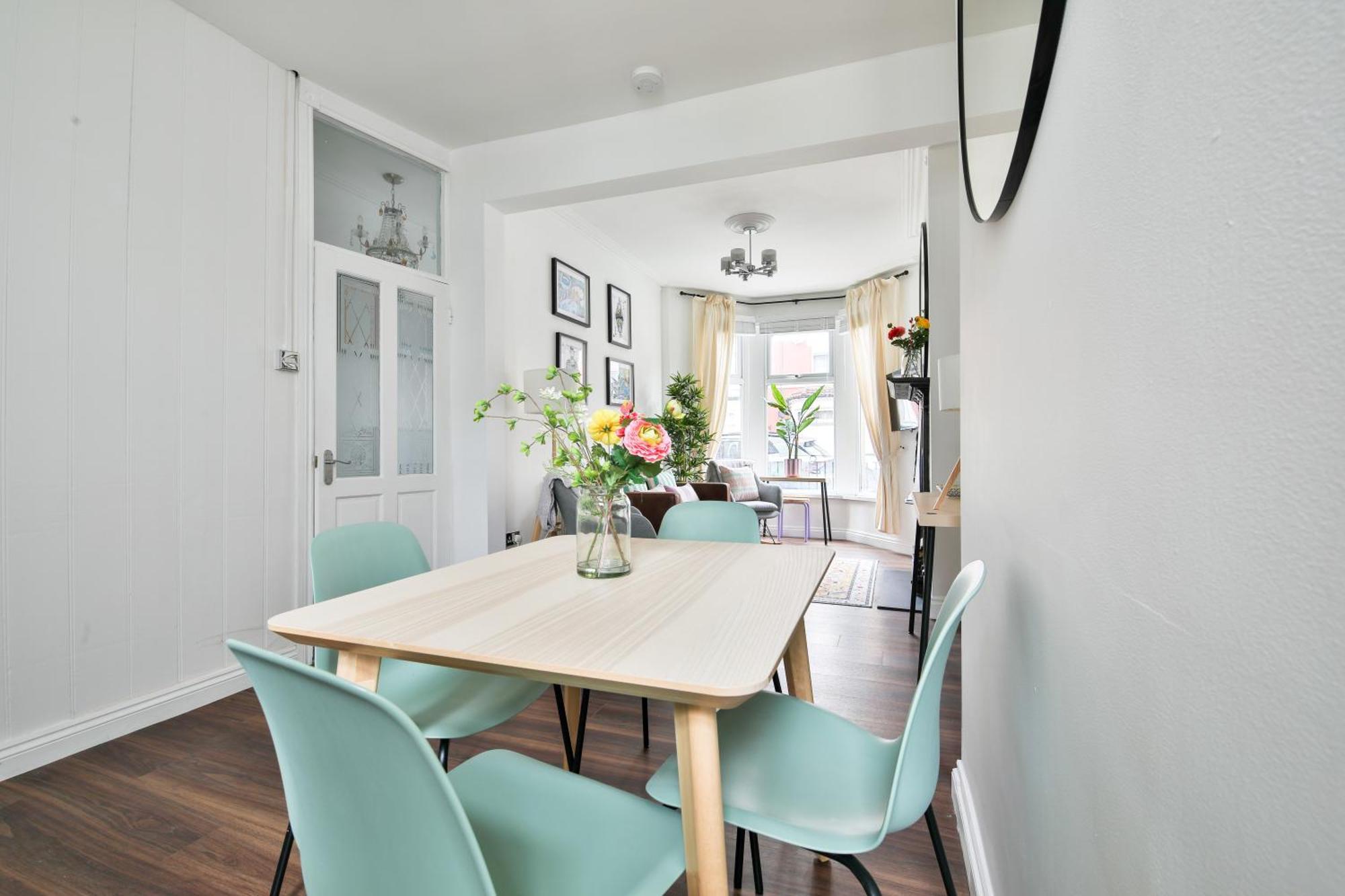 Fresh Cardiff Bay 2 Bedroom House- 3 Tv'S ภายนอก รูปภาพ