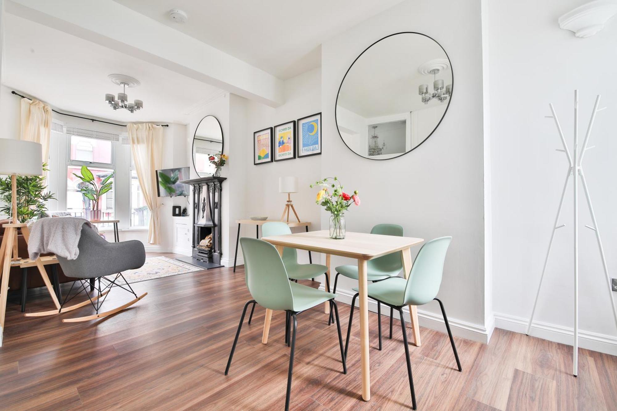 Fresh Cardiff Bay 2 Bedroom House- 3 Tv'S ภายนอก รูปภาพ