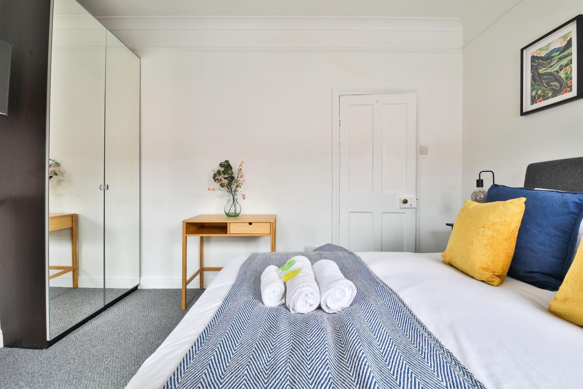 Fresh Cardiff Bay 2 Bedroom House- 3 Tv'S ภายนอก รูปภาพ