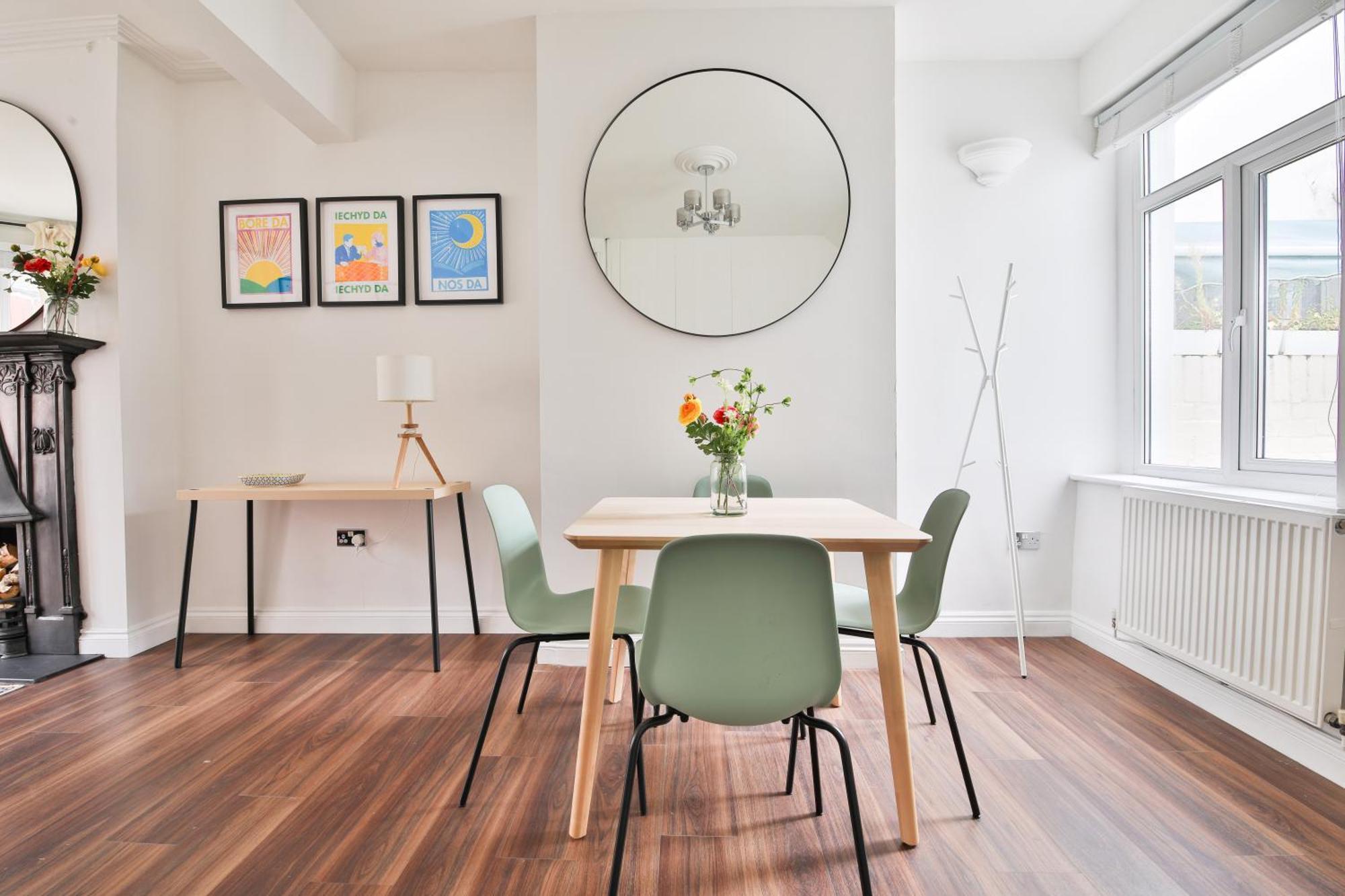Fresh Cardiff Bay 2 Bedroom House- 3 Tv'S ภายนอก รูปภาพ