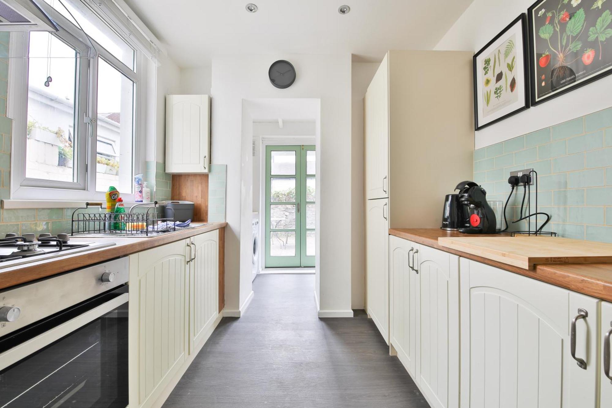 Fresh Cardiff Bay 2 Bedroom House- 3 Tv'S ภายนอก รูปภาพ